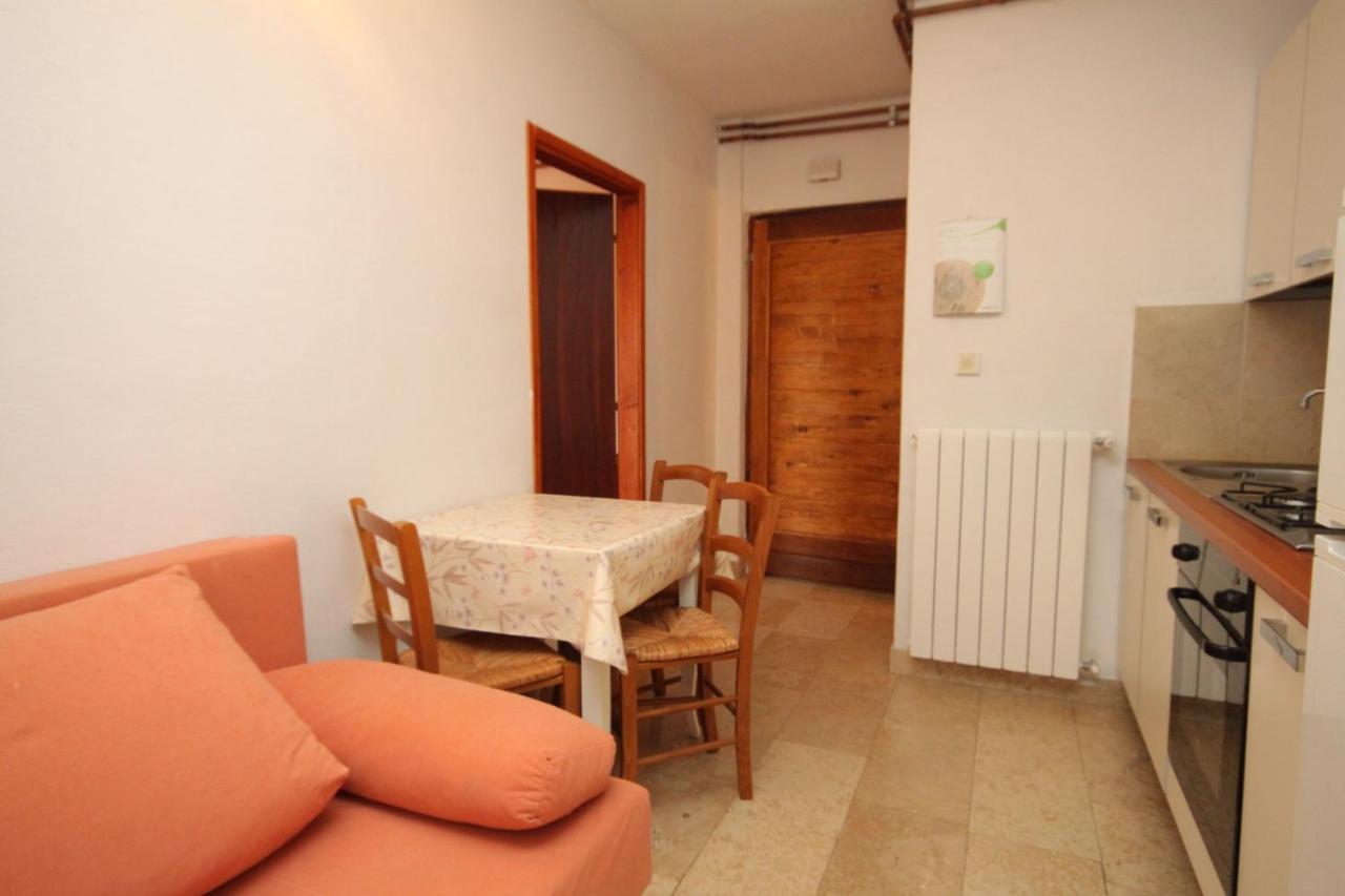 Family Friendly Apartments With A Swimming Pool Rovinj - 3394 Kültér fotó
